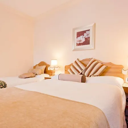 Teach Cuailgne Kells (Meath)